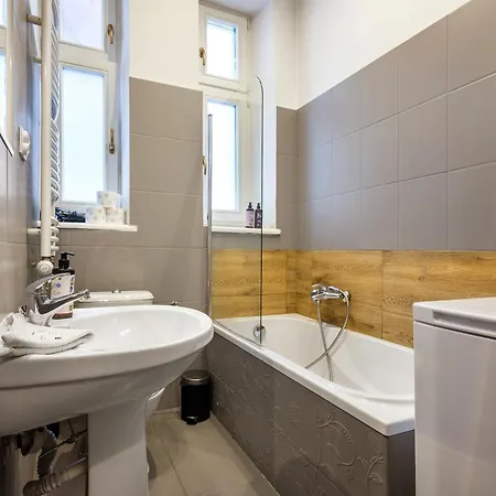 Apartament Tyzenhauz Old Town *